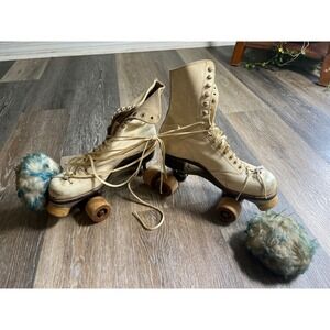 Chicago Roller Skates Womens 8 Cream Fair Vintage Leather Quad Pom Poms Retro